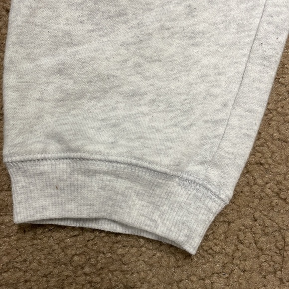 Old Navy mid rise joggers. Small - Picture 7 of 8